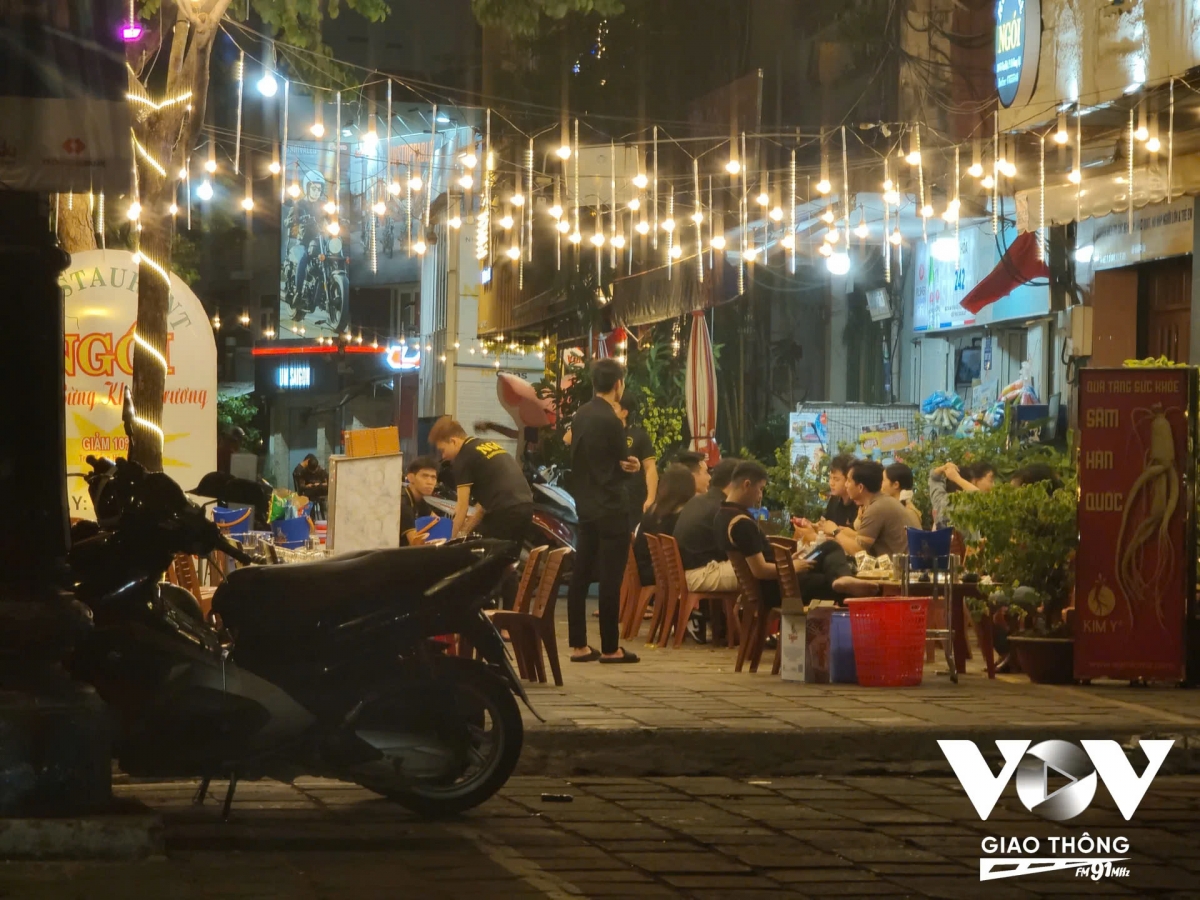 Cho thuê vỉa hè: Thí điểm vẫn "giậm chân tại chỗ"?